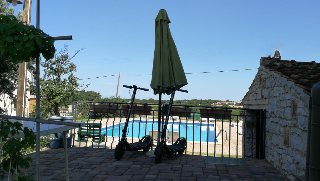 אומאג Moratto'S Apartments מראה חיצוני תמונה